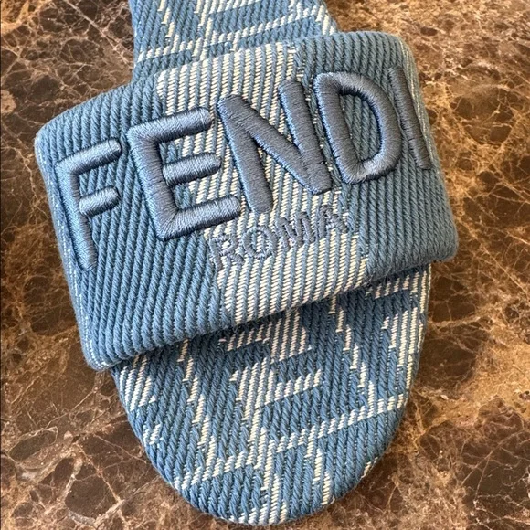 Fendi denim logo sandals flats slides blue striped canvas sz 38 - Picture 3 of 9